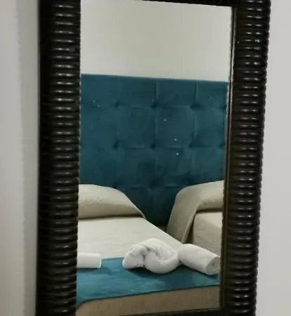 Napoletano 4* نابولي