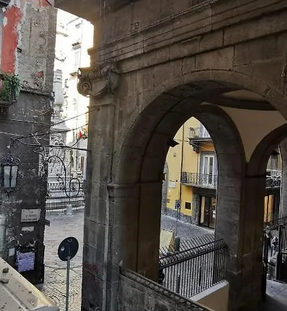 Napoletano 4* نابولي