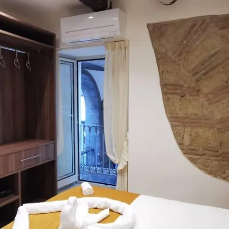 بيت ضيافة Napoletano 4*