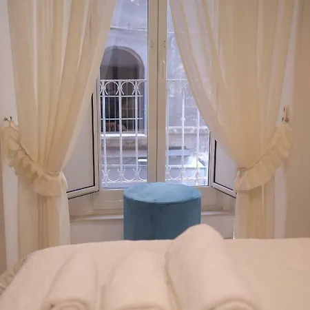 Napoletano بيت ضيافة