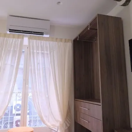 Napoletano 4* نابولي