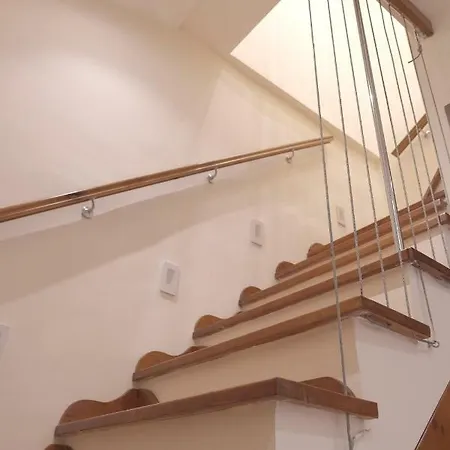 Napoletano 4* نابولي