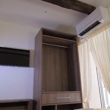 بيت ضيافة Napoletano