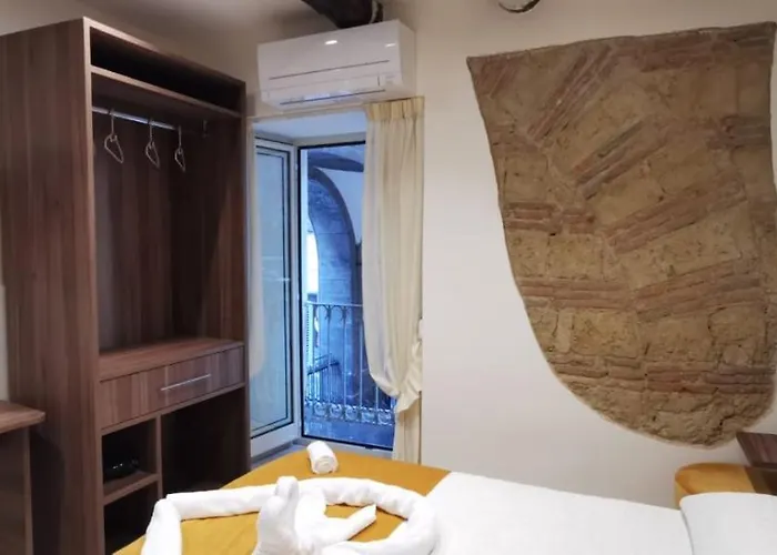 게스트하우스 Napoletano 4*