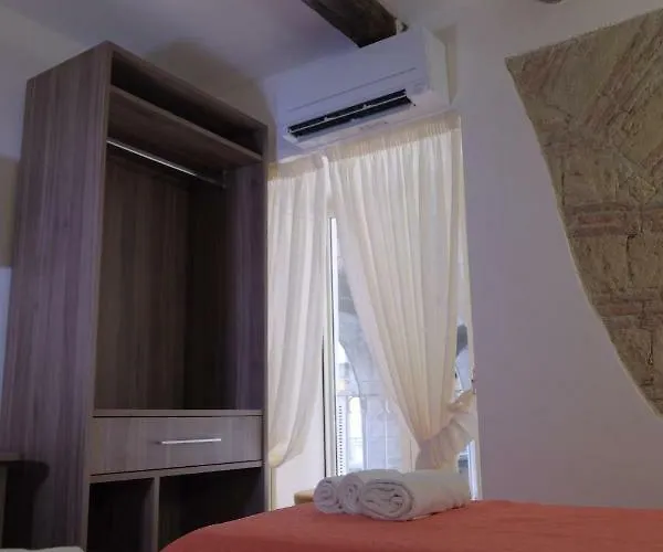 Napoletano 게스트하우스