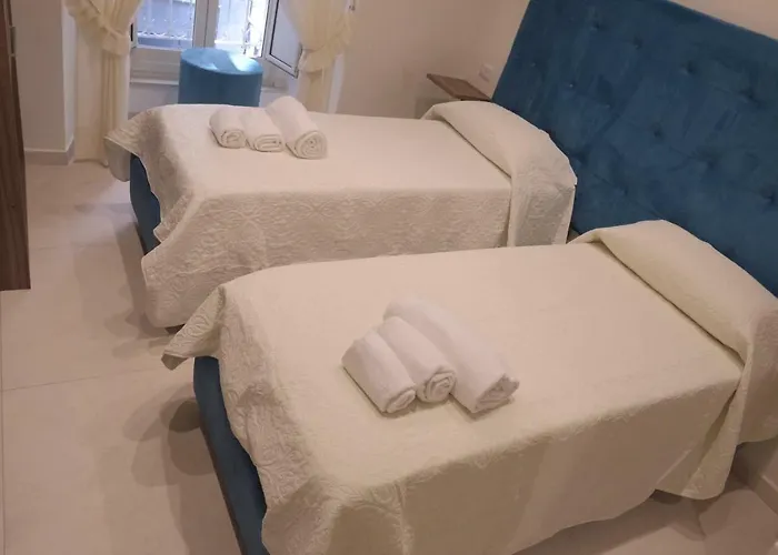 בית הארחה Napoletano 4*